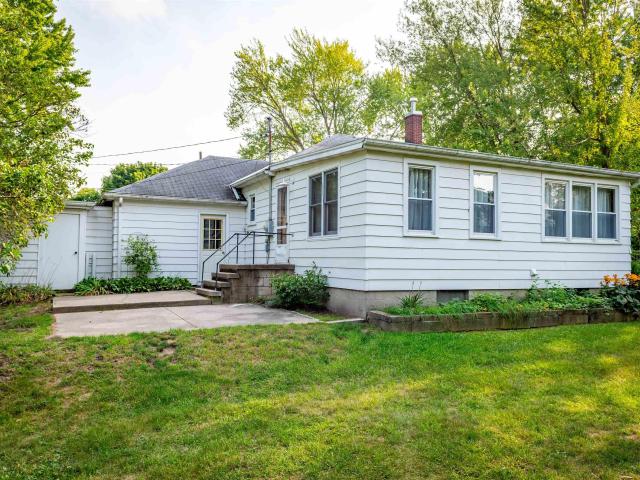 121 E Maple Street