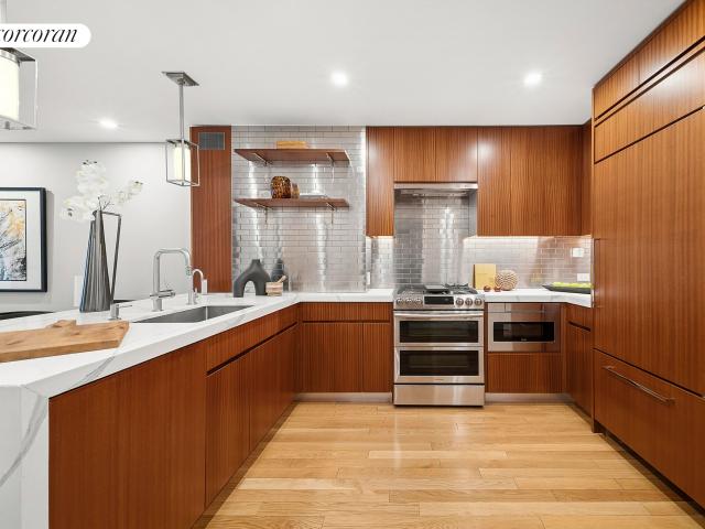 121 East 23rd Street, New York, NY