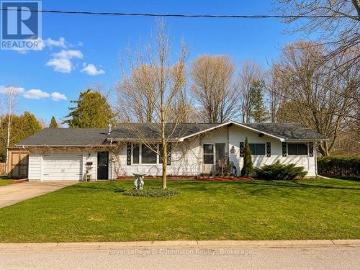 121 Edward Street, Saugeen Shores, ON, N0H 2L0 house for sale | Listing ID X12976 | Royal LePage