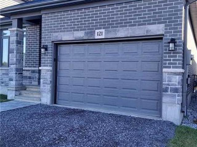 121 Essex Drive, Belleville, ON, K8N 0S7 house for lease | Listing ID X13806 | Royal LePage
