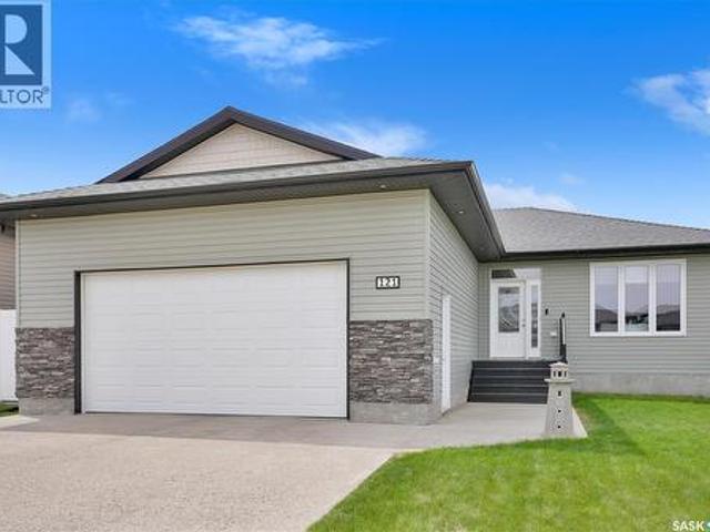 121 Everton Crescent, Moose Jaw, SK, S6K 0A3 house for sale | Listing ID SK037388 | Royal LePage
