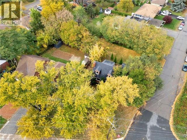 121 KING Street, Stoney Creek, Ontario, L8G1L2