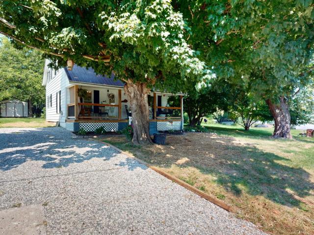 121 Hamilton Avenue
