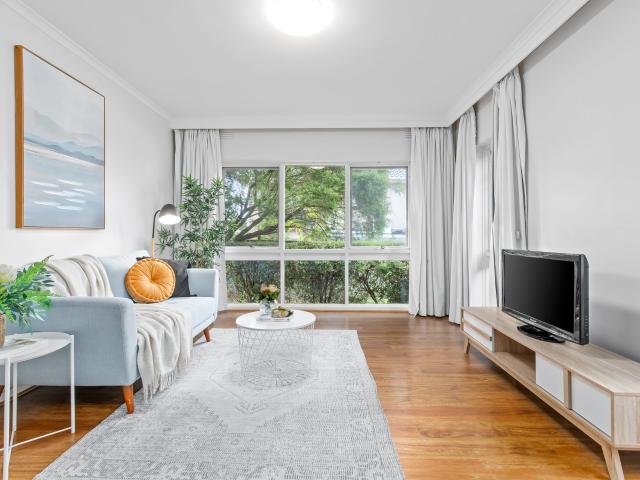 1/21 Hartington Street, Kew