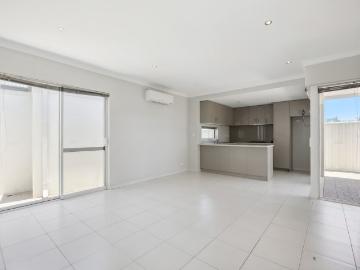 12/1 Lomax Court, Beeliar WA 6164