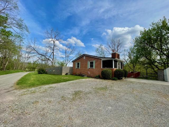 121 Leasure Road