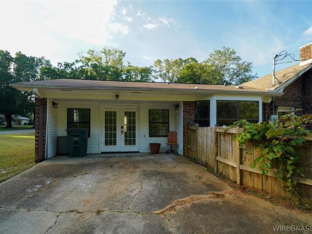 121 Lightfoot Drive