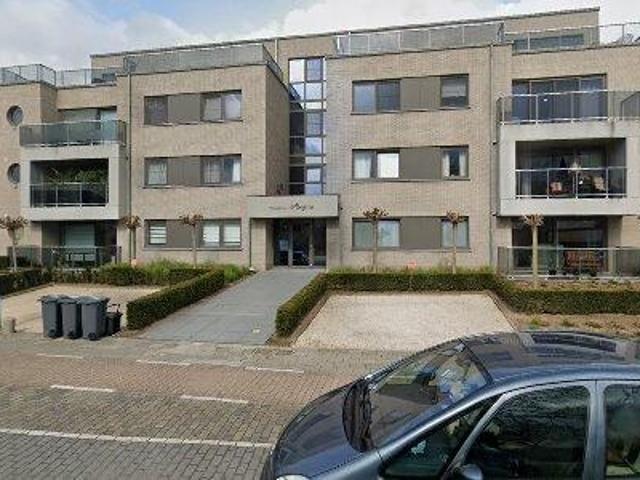 121 m2 apartment for rent in Sint Niklaas