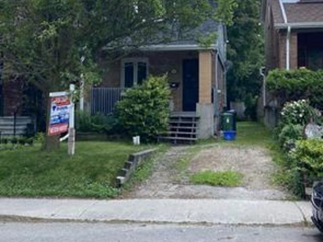 121 MAPLEWOOD Avenue in Toronto: Humewood Cedarvale House for lease Toronto C03: MLS®# C13436844