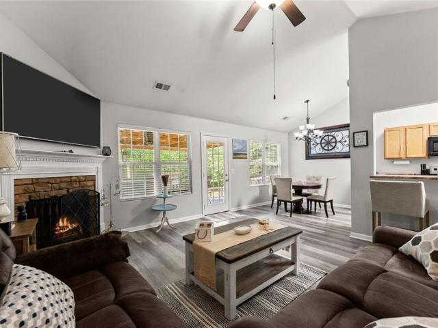 121 Mill Creek Cove