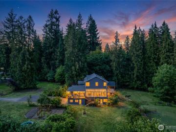 121 N Carpenter Rd, Snohomish, WA
