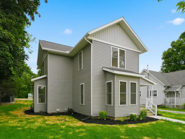 121 N Oak Street