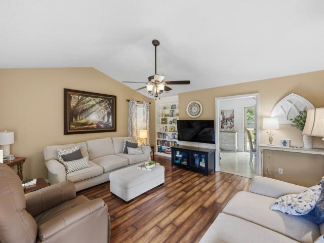 121 New Renfroe St