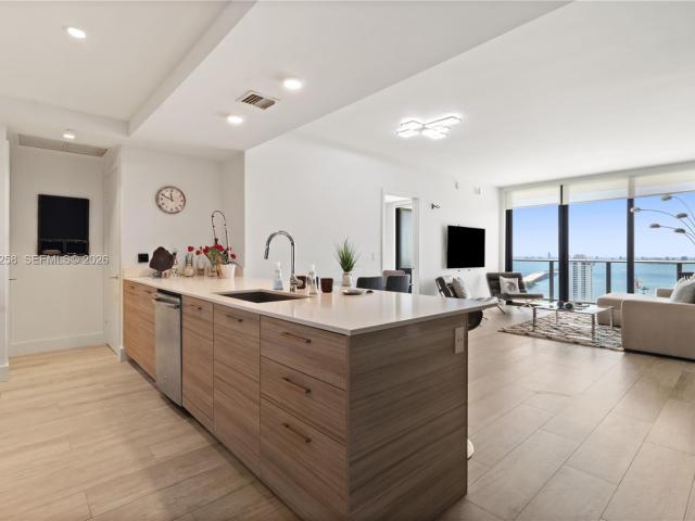 121 NE 34th St # 2807, Miami FL 33137 #2807 Miami