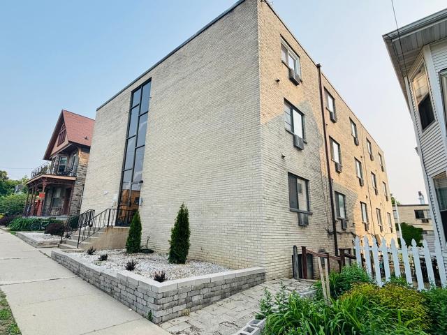 121 S Hancock Street