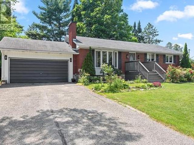 121 Stamford Drive, Drummond/North Elmsley, ON, K7H 3C1 house for sale | Listing ID X13583 | Royal LePage