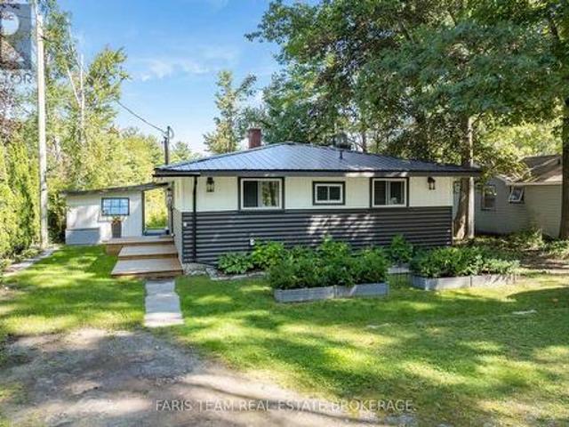 121 Stanley Road, Kawartha Lakes, ON, K0M 2T0 house for sale | Listing ID X13778 | Royal LePage
