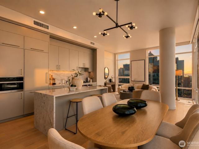 121 Stewart Street # 3704