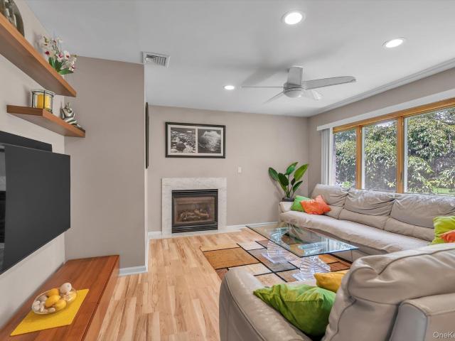121 Strattford Road