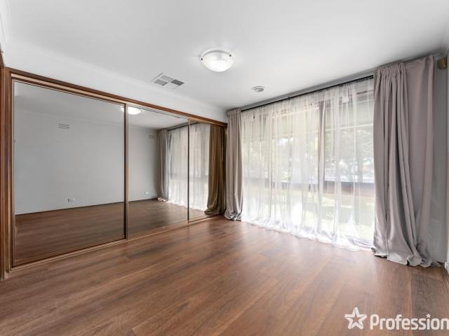 121 Sunshine AvenueSt Albans VIC 3021, Australia