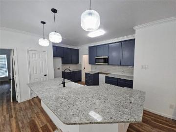 121 Pelican Court