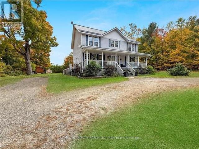 121 Pheasant Run, Greater Madawaska, ON, K0J 1H0 house for sale | Listing ID X13443 | Royal LePage