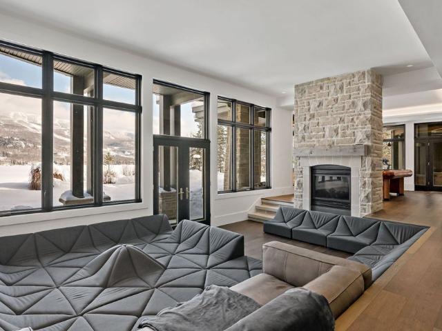 121 Rue Franceschini, QC, CA, Mont Tremblant