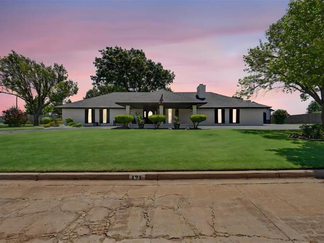 121 W Tahoe Drive