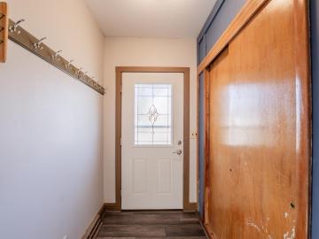 121 W Oak Street