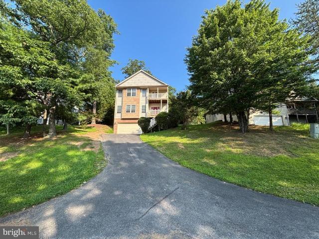 121 Waterside Lane