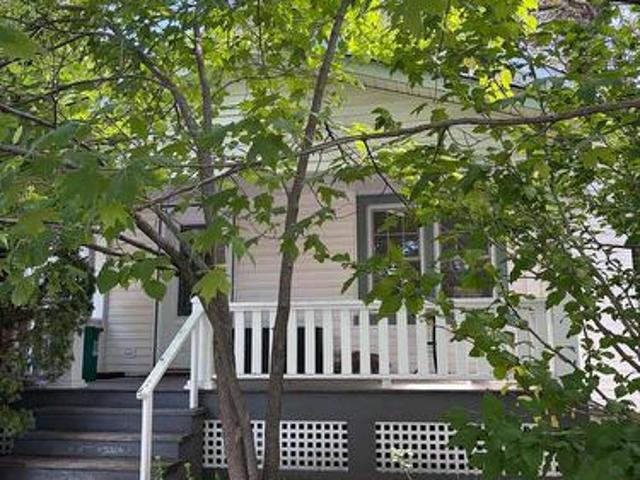 121 Wells Street, Aurora, ON, L4G 1T6 house for sale | Listing ID N13774 | Royal LePage