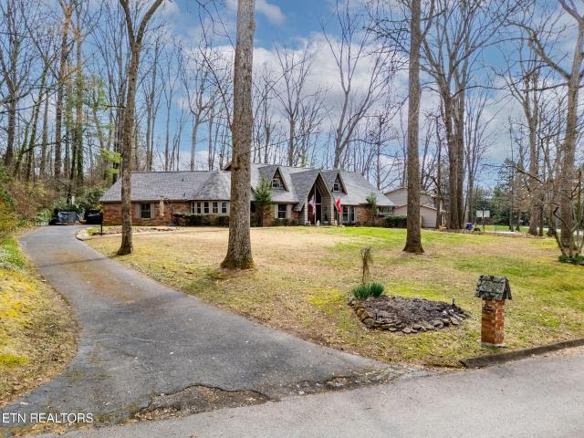 121 Wendover Circle