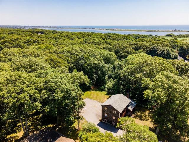 121 Winnapaug Road