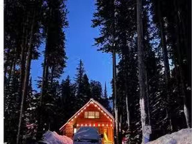 121 The Circle, Apex Mountain, BC, V2A 0E2 house for sale L.