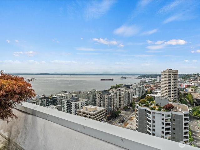 121 Vine Street # 1404
