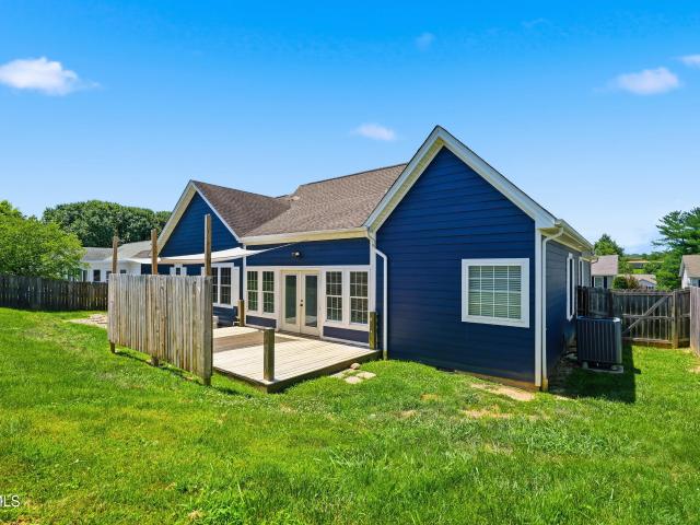 121 Violet Lane