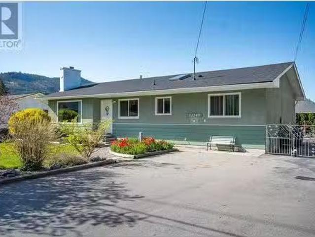 12240 Saunders Crescent, Summerland, BC, V0H 1Z0 house for s.