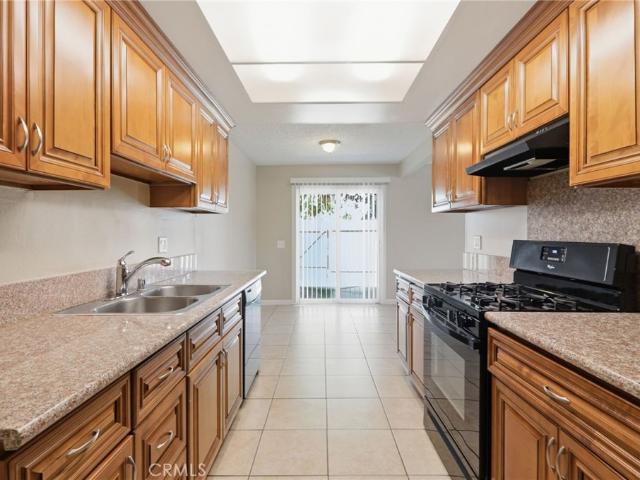 12246 Carnation A