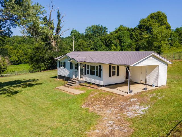 1224 Sulphur Springs Loop