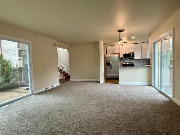 1224 W Baldwin Ct