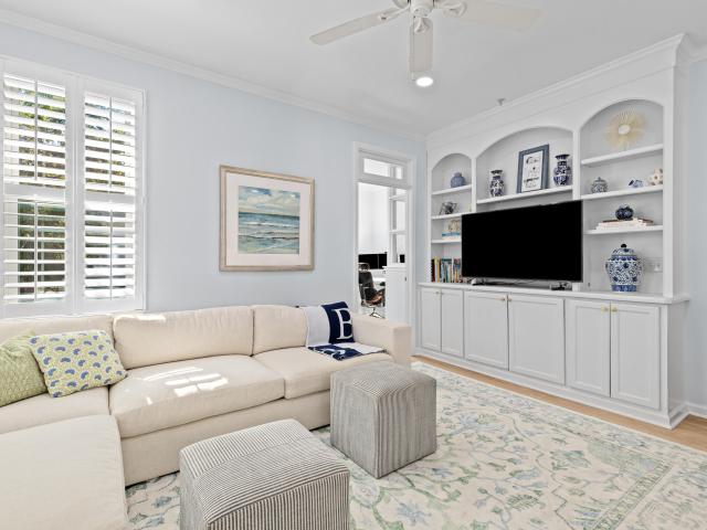 1225 Blakeway Street 806