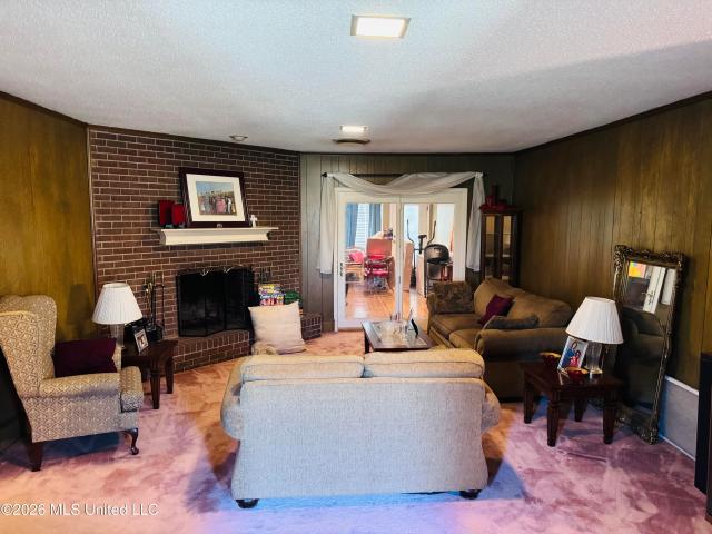 1225 Dardanelle Drive