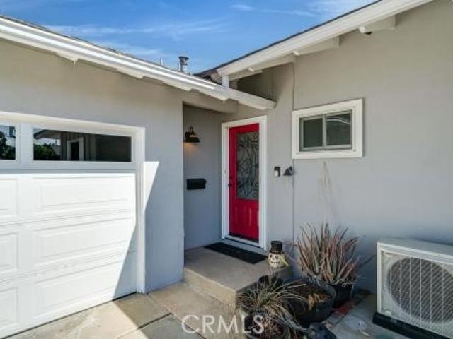 1225 E Balsam