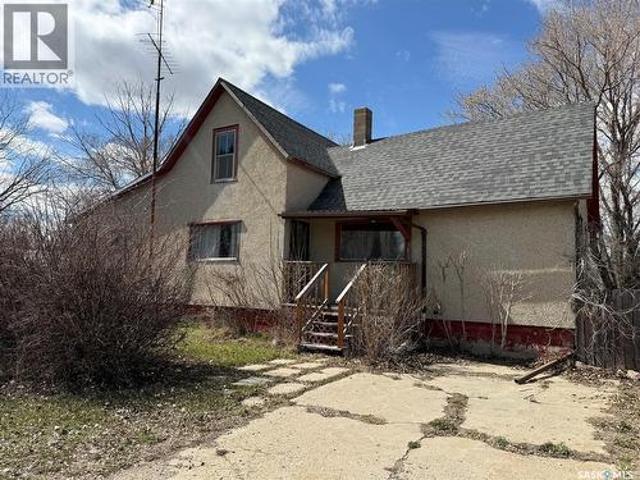 1225 Halifax Street, Halbrite, SK, S0C 1H0 house for sale | Listing ID SK034635 | Royal LePage