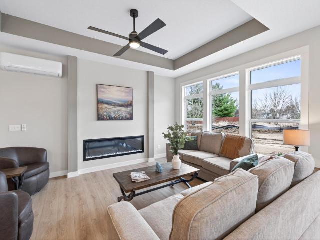 1225 Honeysuckle Lane