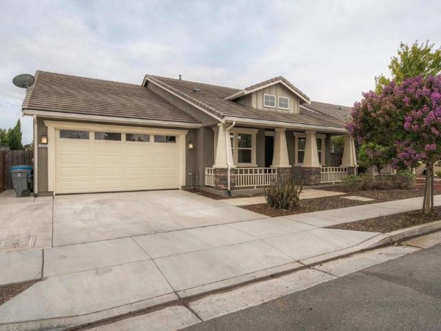 1225 Steinbeck Drive