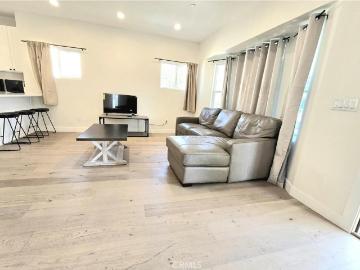 1225 W 41st St, Unit 1227, Los Angeles, CA 90037 | MLS #DW26089