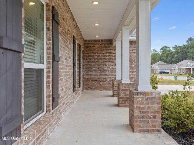 12264 Savannah Circle