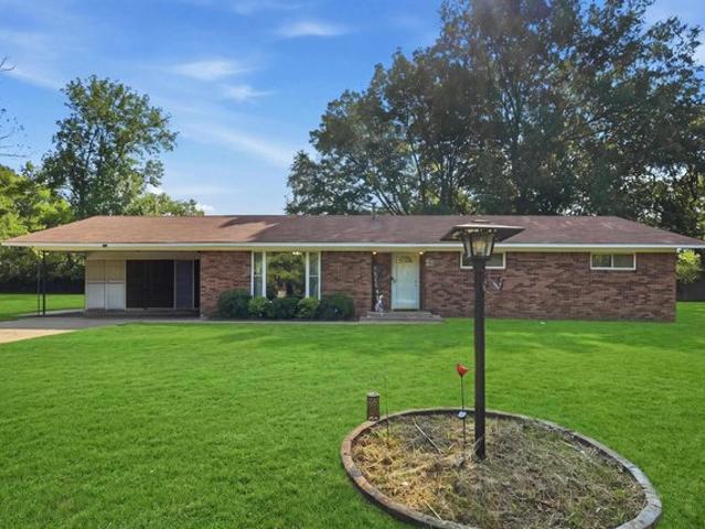 1226 N Gum St, Conway, AR 72032