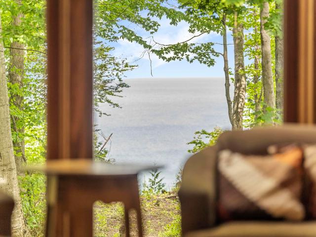12271 N Island View Drive